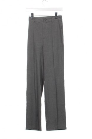 Damenhose Pull&Bear, Größe XS, Farbe Grau, Preis 20,99 €