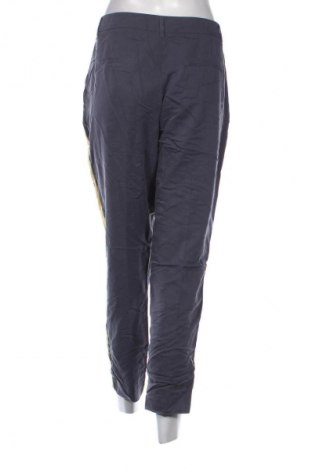 Dámske nohavice United Colors Of Benetton, Veľkosť M, Farba Sivá, Cena  9,95 €