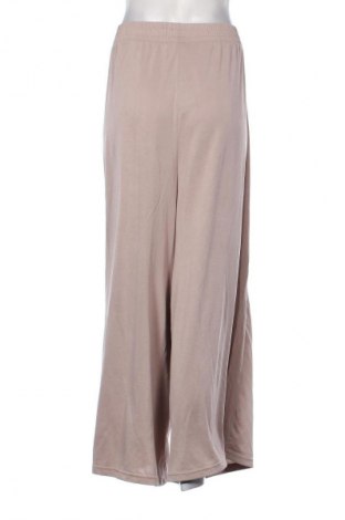 Γυναικείο παντελόνι Urban Classics, Μέγεθος 4XL, Χρώμα Σάπιο μήλο, Τιμή 44,99 €