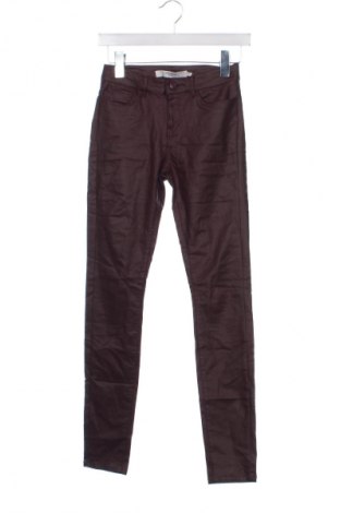 Дамски панталон Vero Moda, Размер XS, Цвят Червен, Цена 7,99 лв.