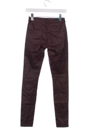 Дамски панталон Vero Moda, Размер XS, Цвят Червен, Цена 7,99 лв.