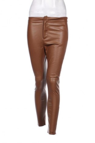 Pantaloni de femei Zara, Mărime S, Culoare Maro, Preț 73,36 Lei