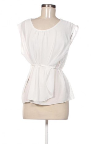 Damski top Madonna, Rozmiar M, Kolor Biały, Cena 95,99 zł