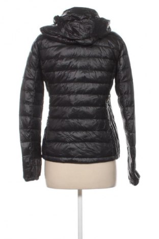 Dámska bunda  United Colors Of Benetton, Veľkosť M, Farba Čierna, Cena  36,95 €