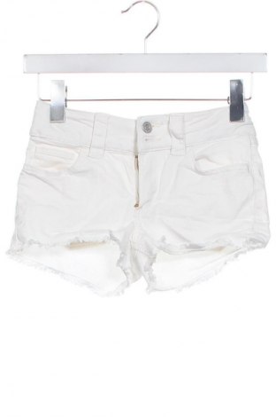Dětské krátké kalhoty  H&M, Velikost 9-10y/ 140-146 cm, Barva Bílá, Cena  179,00 Kč