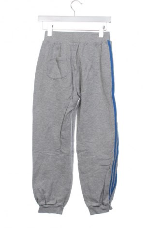 Detské tepláky Adidas Originals, Veľkosť 10-11y/ 146-152 cm, Farba Sivá, Cena  17,83 €