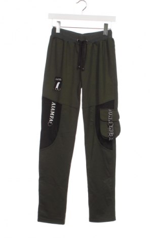 Kinder Sporthose Unbranded, Größe 13-14y/ 164-168 cm, Farbe Grün, Preis 17,99 €