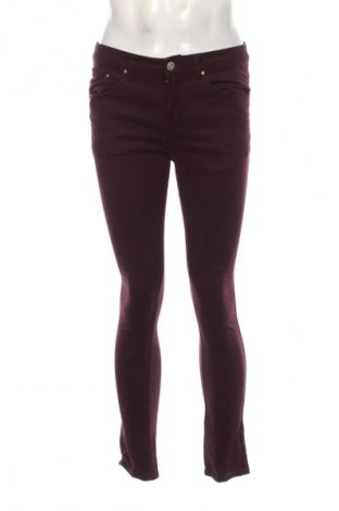 Pánske džínsy  Bershka, Veľkosť M, Farba Červená, Cena  22,95 €