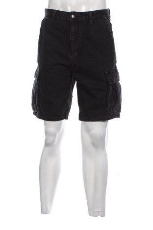 Pantaloni scurți de bărbați Pull&Bear, Mărime M, Culoare Negru, Preț 156,99 Lei