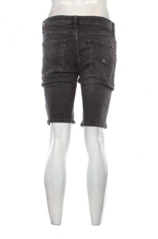 Férfi rövidnadrág Tommy Jeans, Méret M, Szín Szürke, Ár 12 729 Ft