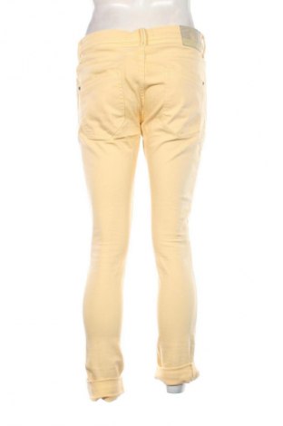 Pantaloni de bărbați Bershka, Mărime M, Culoare Galben, Preț 189,88 Lei