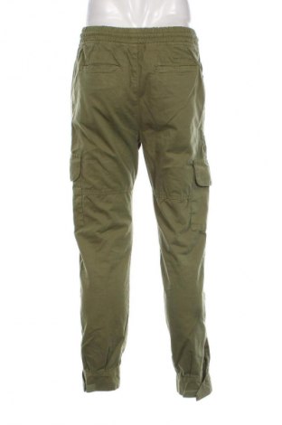 Pánske nohavice  Urban Classics, Veľkosť S, Farba Zelená, Cena  19,95 €