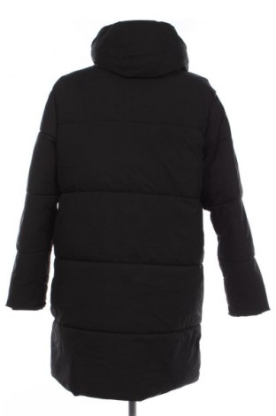 Мъжко яке Jack & Jones, Размер XL, Цвят Черен, Цена 152,99 лв.
