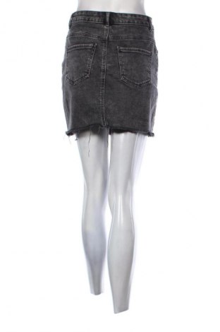 Φούστα Cropp, Μέγεθος M, Χρώμα Γκρί, Τιμή 11,99 €