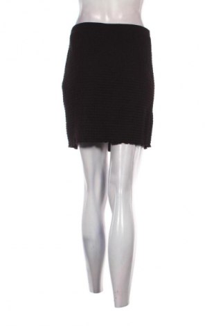 Spódnica ONLY, Rozmiar M, Kolor Czarny, Cena 135,99 zł