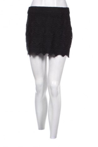 Spódnica Stradivarius, Rozmiar M, Kolor Czarny, Cena 24,99 zł