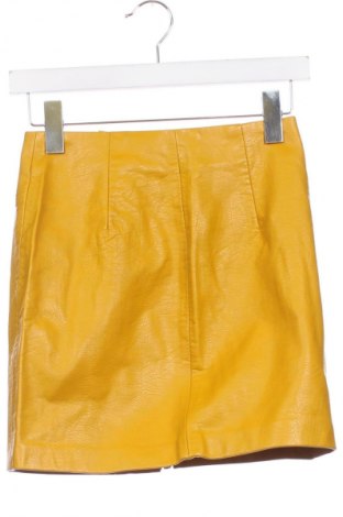 Φούστα Stradivarius, Μέγεθος XS, Χρώμα Κίτρινο, Τιμή 6,99 €