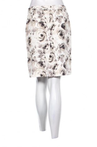 Sukně Van Heusen, Velikost M, Barva Vícebarevné, Cena  243,00 Kč