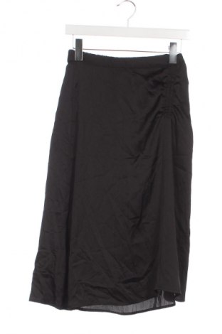 Пола Vero Moda, Размер XS, Цвят Черен, Цена 15,99 лв.