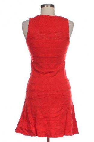 Sukienka Armani Exchange, Rozmiar M, Kolor Czerwony, Cena 286,99 zł