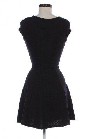 Φόρεμα Bershka, Μέγεθος S, Χρώμα Μαύρο, Τιμή 13,99 €