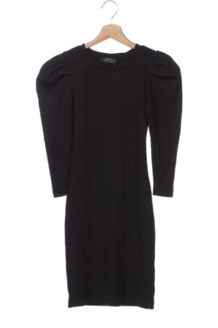 Φόρεμα Bershka, Μέγεθος XS, Χρώμα Μαύρο, Τιμή 18,99 €