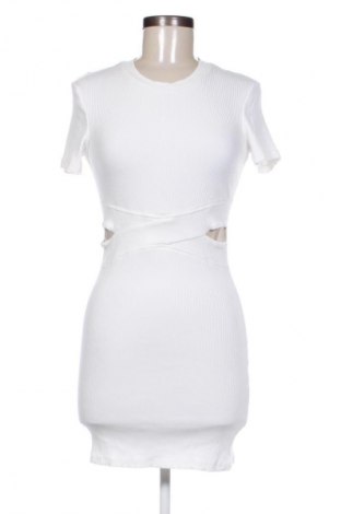 Rochie Bershka, Mărime L, Culoare Alb, Preț 78,79 Lei