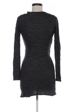 Šaty  Bershka, Veľkosť M, Farba Sivá, Cena  6,95 €