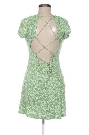 Šaty  Bershka, Veľkosť L, Farba Viacfarebná, Cena  15,50 €