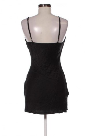 Rochie Bershka, Mărime L, Culoare Negru, Preț 98,99 Lei