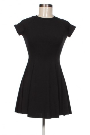 Kleid Bershka, Größe S, Farbe Schwarz, Preis 31,99 €