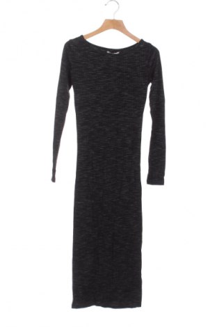 Rochie Bershka, Mărime XS, Culoare Negru, Preț 147,12 Lei