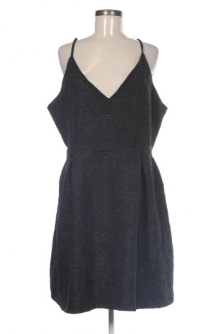 Šaty  BloomChic, Velikost XXL, Barva Černá, Cena  1 749,00 Kč