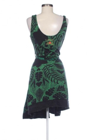 Рокля Desigual, Размер M, Цвят Многоцветен, Цена 82,00 лв.