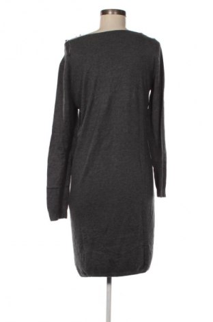 Рокля Edc By Esprit, Размер XL, Цвят Сив, Цена 48,99 лв.