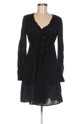 Рокля Edc By Esprit, Размер S, Цвят Черен, Цена 48,00 лв.