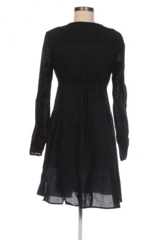 Рокля Edc By Esprit, Размер S, Цвят Черен, Цена 48,00 лв.