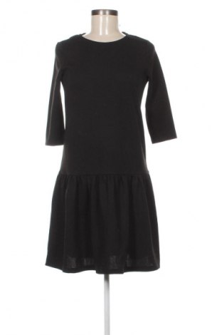 Sukienka Esprit, Rozmiar M, Kolor Czarny, Cena 157,99 zł