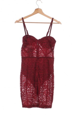 Sukienka Fashion nova, Rozmiar S, Kolor Czerwony, Cena 104,99 zł
