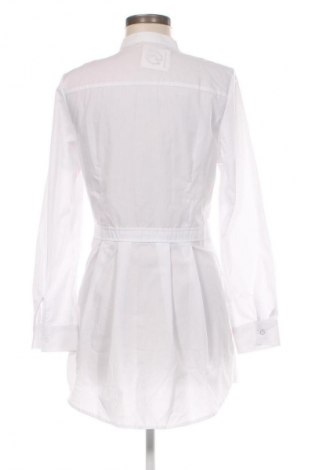 Kleid Fisherfield, Größe M, Farbe Weiß, Preis 24,19 €