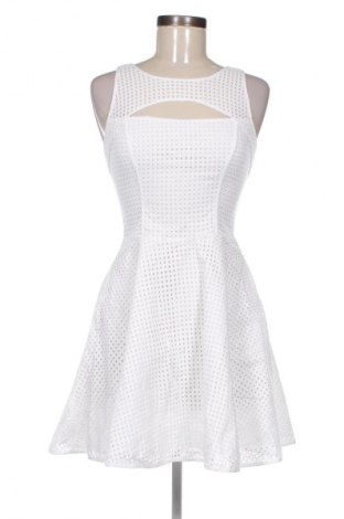 Kleid Guess, Größe S, Farbe Weiß, Preis 48,73 €