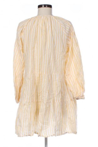 Kleid H&M, Größe M, Farbe Mehrfarbig, Preis 20,99 €