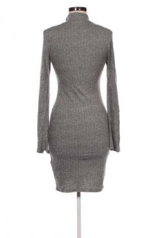 Kleid H&M, Größe M, Farbe Mehrfarbig, Preis 20,99 €