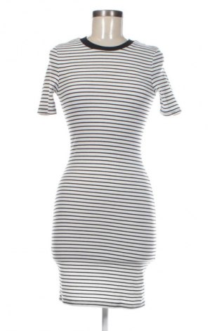 Рокля H&M Divided, Размер S, Цвят Многоцветен, Цена 29,99 лв.