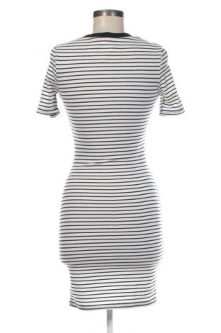 Рокля H&M Divided, Размер S, Цвят Многоцветен, Цена 29,99 лв.
