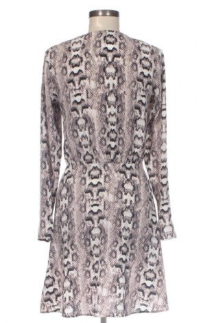 Kleid H&M Divided, Größe M, Farbe Mehrfarbig, Preis 33,99 €