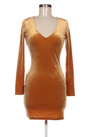 Рокля H&M Divided, Размер M, Цвят Жълт, Цена 29,99 лв.