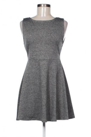 Рокля H&M Divided, Размер M, Цвят Многоцветен, Цена 12,99 лв.