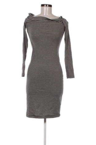 Šaty  H&M L.O.G.G., Velikost M, Barva Vícebarevné, Cena  469,00 Kč