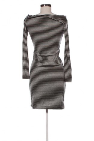 Šaty  H&M L.O.G.G., Velikost M, Barva Vícebarevné, Cena  469,00 Kč